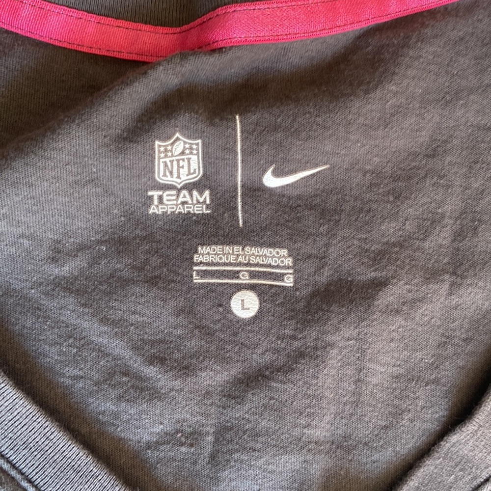 Charges V-neck - Picture 3 of 10